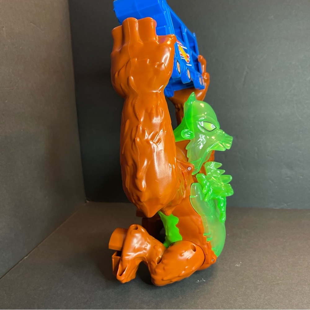 Hot Wheels Toxic Gorilla Bus Slam Action Figure Lights Sounds Gorilla WORKS - Picture 4 of 14